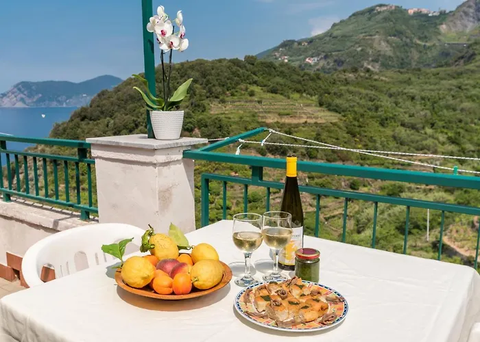 Arbasia De Ma, Terre Marine 4* Corniglia